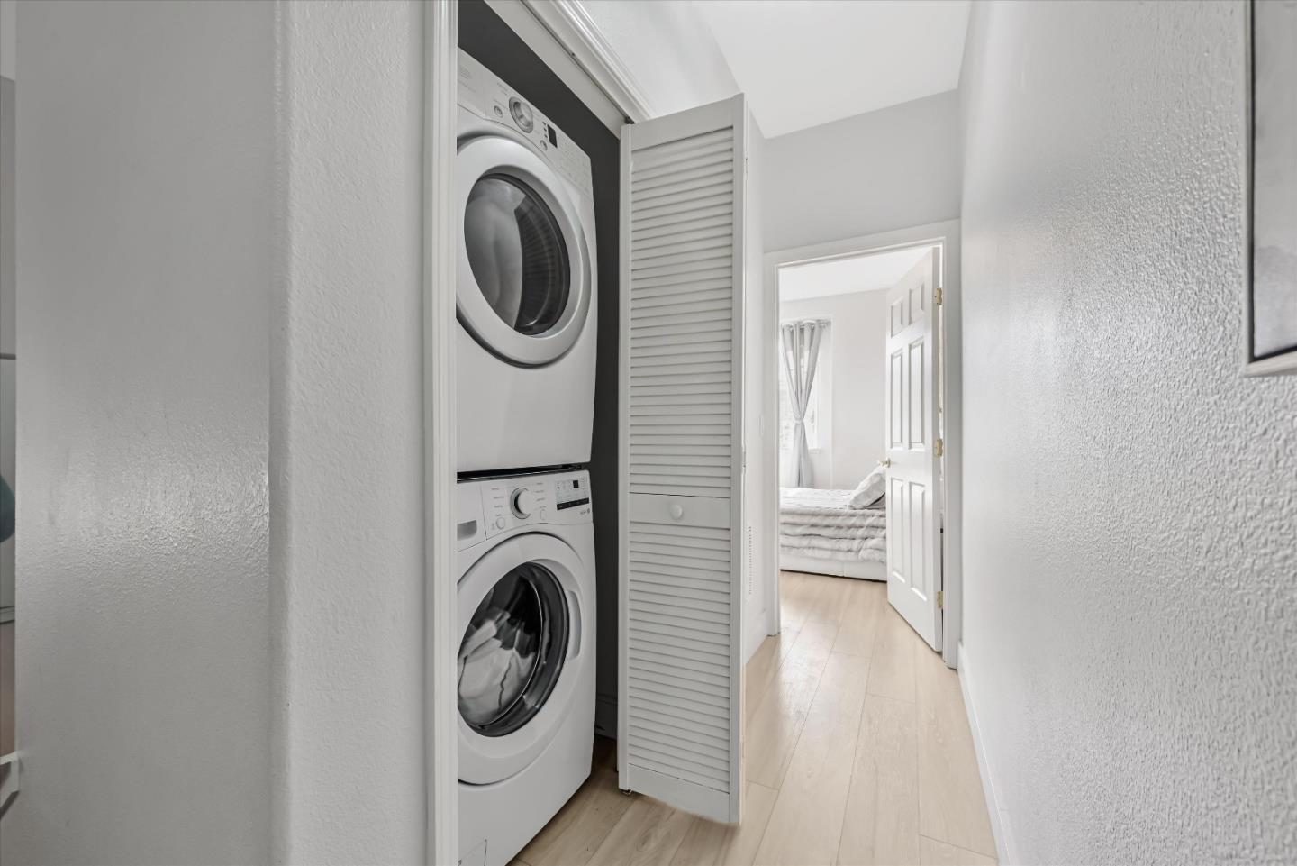 Detail Gallery Image 27 of 31 For 749 Bonita Pl, San Jose,  CA 95116 - 2 Beds | 2 Baths