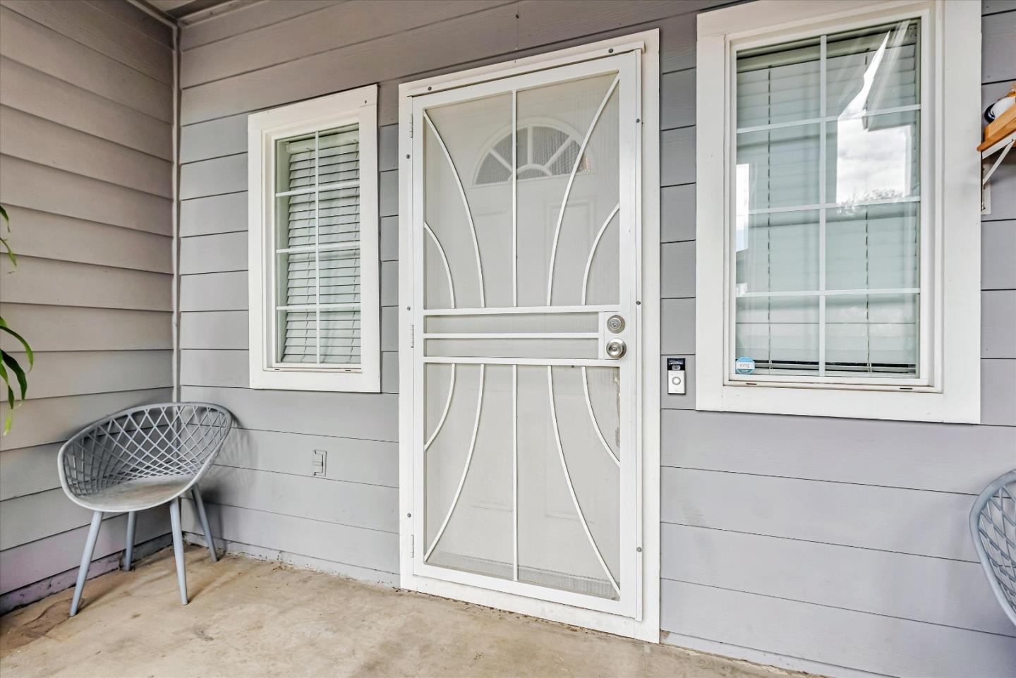 Detail Gallery Image 4 of 31 For 749 Bonita Pl, San Jose,  CA 95116 - 2 Beds | 2 Baths