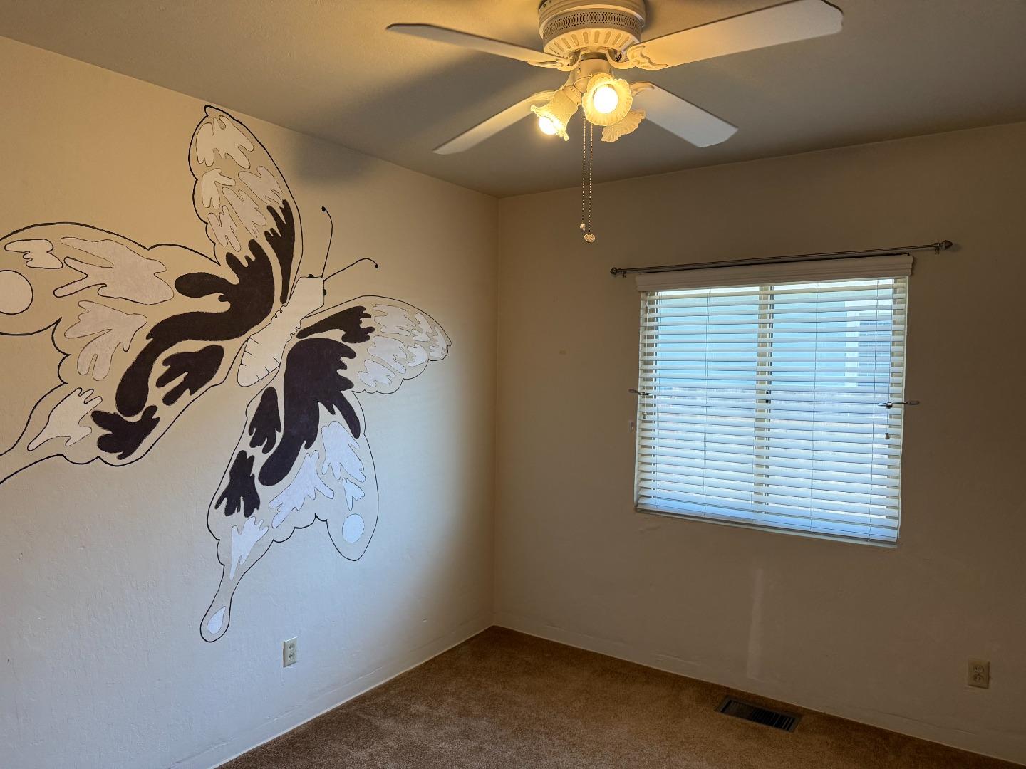 Detail Gallery Image 9 of 16 For 542 English Ave, Monterey,  CA 93940 - 4 Beds | 2 Baths