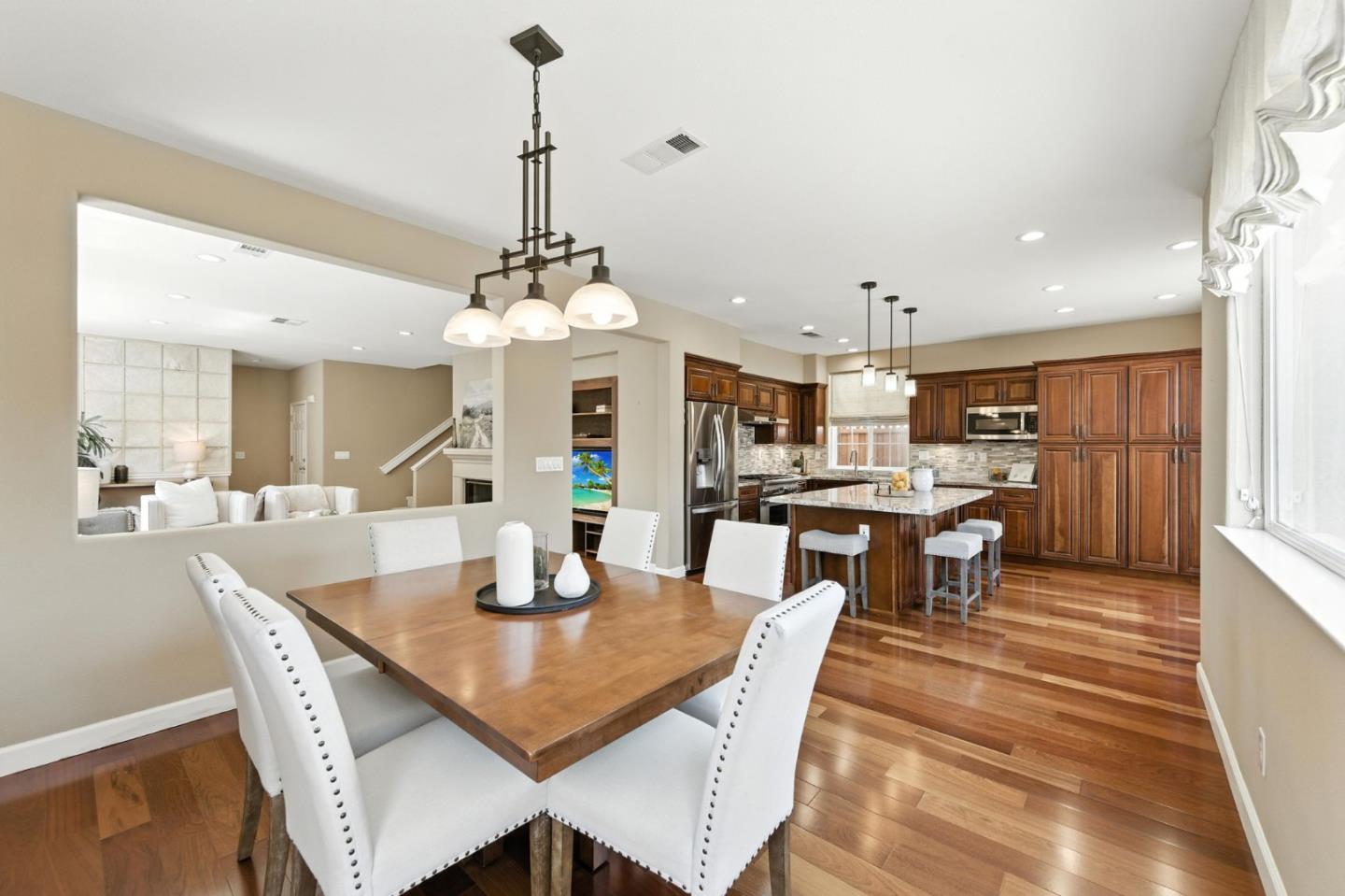 Detail Gallery Image 16 of 44 For 848 Talbot Dr, Morgan Hill,  CA 95037 - 4 Beds | 2/1 Baths