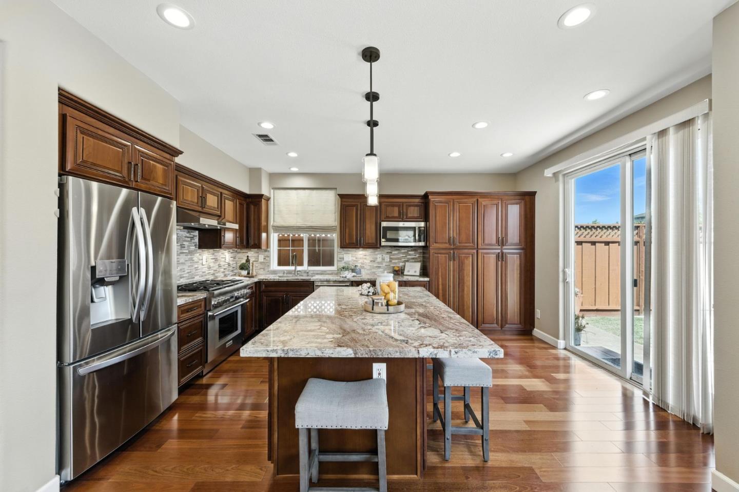 Detail Gallery Image 17 of 44 For 848 Talbot Dr, Morgan Hill,  CA 95037 - 4 Beds | 2/1 Baths