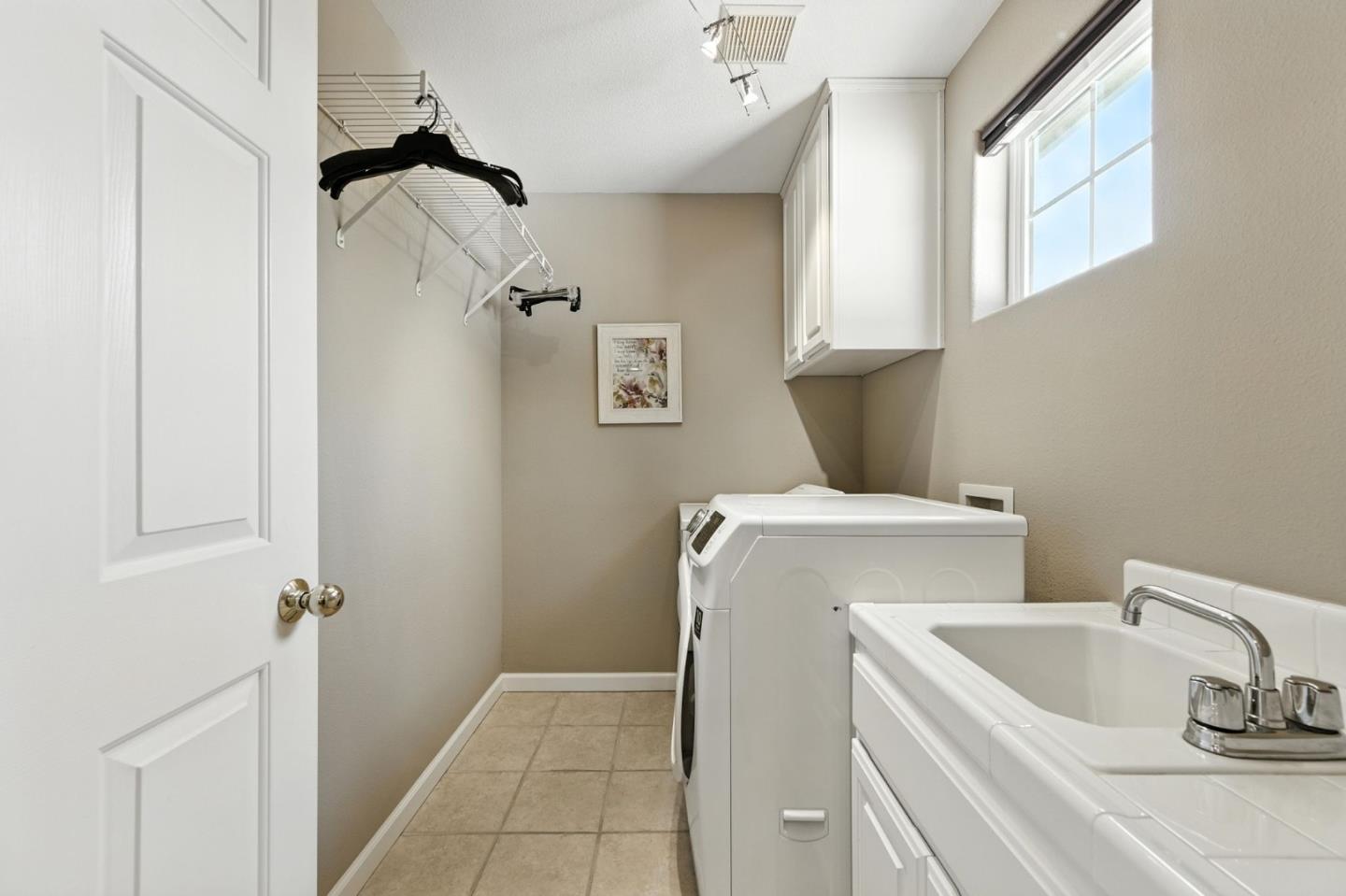 Detail Gallery Image 24 of 44 For 848 Talbot Dr, Morgan Hill,  CA 95037 - 4 Beds | 2/1 Baths
