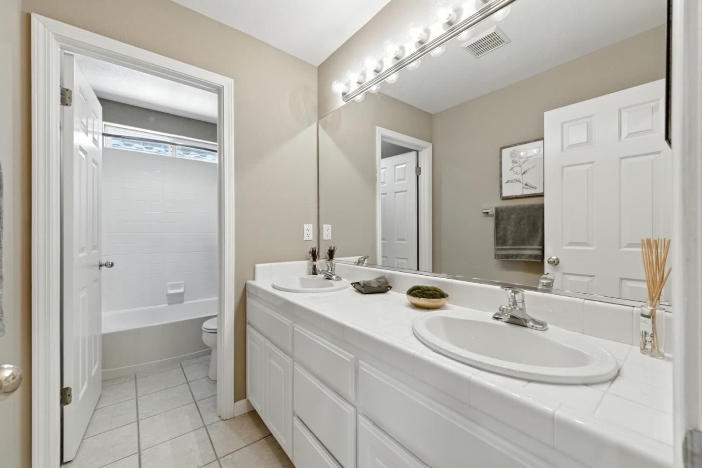 Detail Gallery Image 30 of 44 For 848 Talbot Dr, Morgan Hill,  CA 95037 - 4 Beds | 2/1 Baths