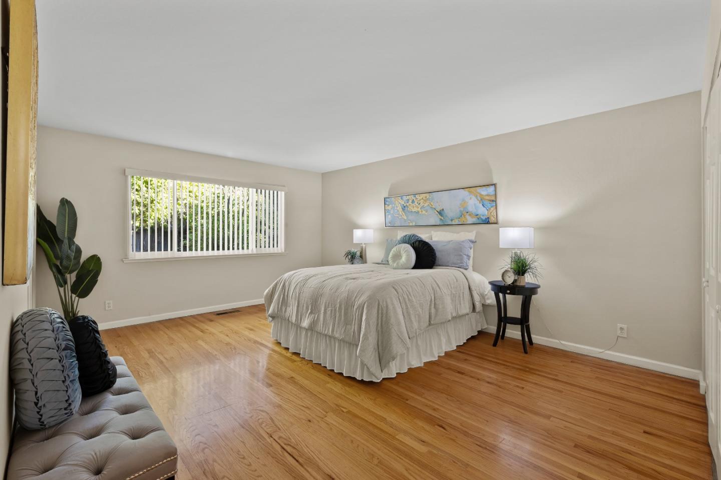 Detail Gallery Image 33 of 87 For 1061 Azalea Dr, Sunnyvale,  CA 94086 - 4 Beds | 2 Baths