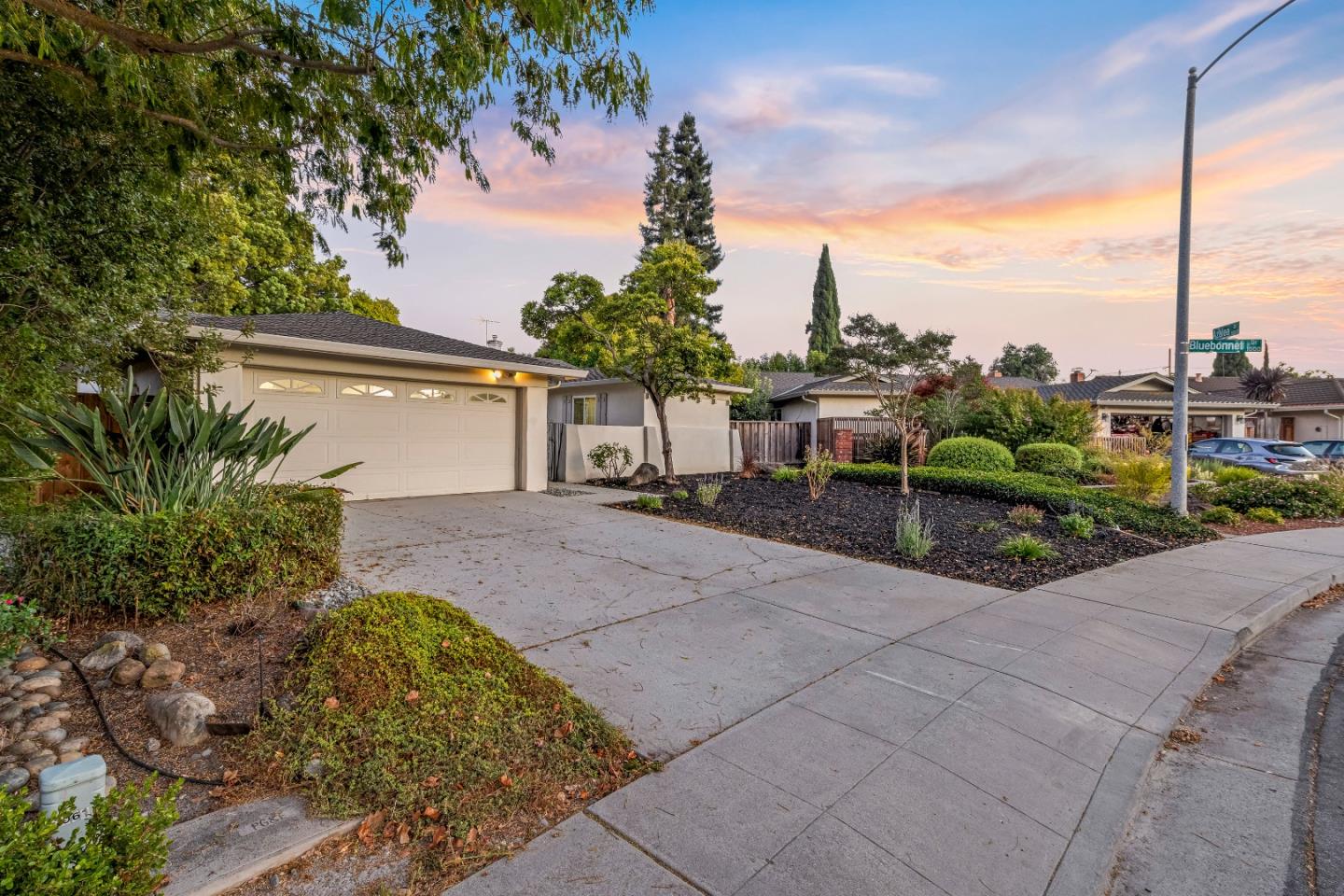 Detail Gallery Image 49 of 87 For 1061 Azalea Dr, Sunnyvale,  CA 94086 - 4 Beds | 2 Baths