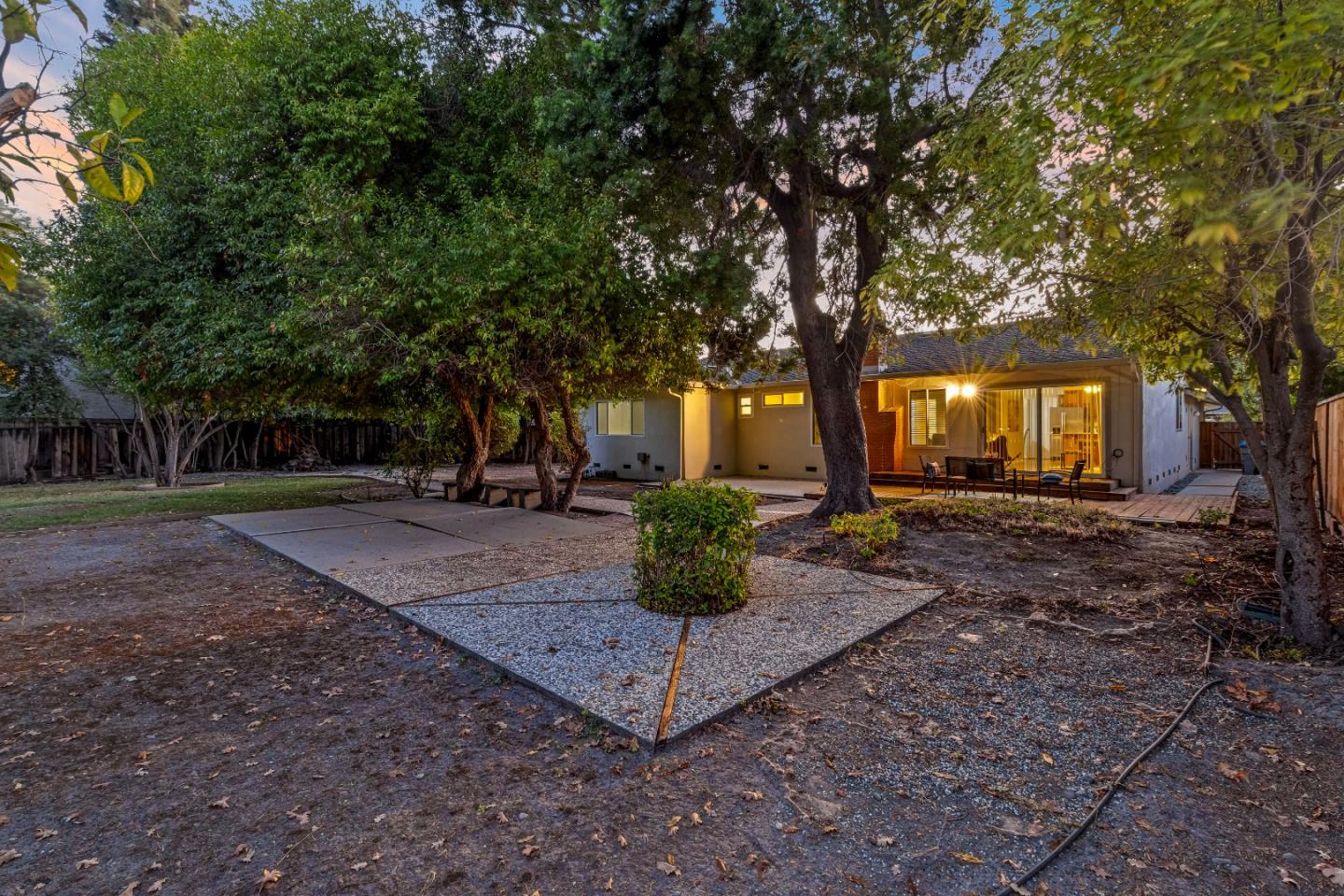 Detail Gallery Image 52 of 87 For 1061 Azalea Dr, Sunnyvale,  CA 94086 - 4 Beds | 2 Baths