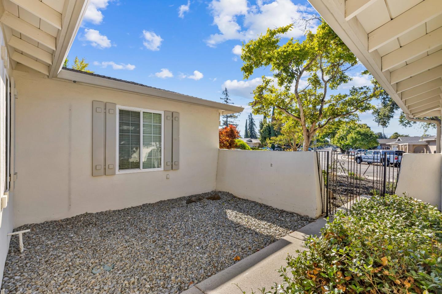 Detail Gallery Image 59 of 87 For 1061 Azalea Dr, Sunnyvale,  CA 94086 - 4 Beds | 2 Baths