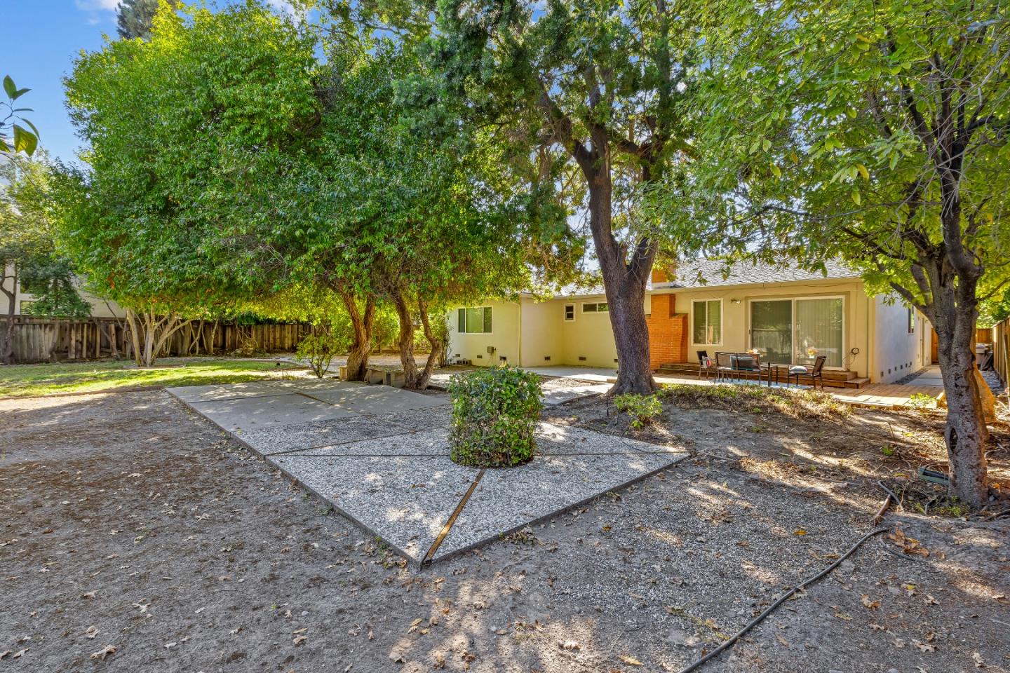 Detail Gallery Image 61 of 87 For 1061 Azalea Dr, Sunnyvale,  CA 94086 - 4 Beds | 2 Baths