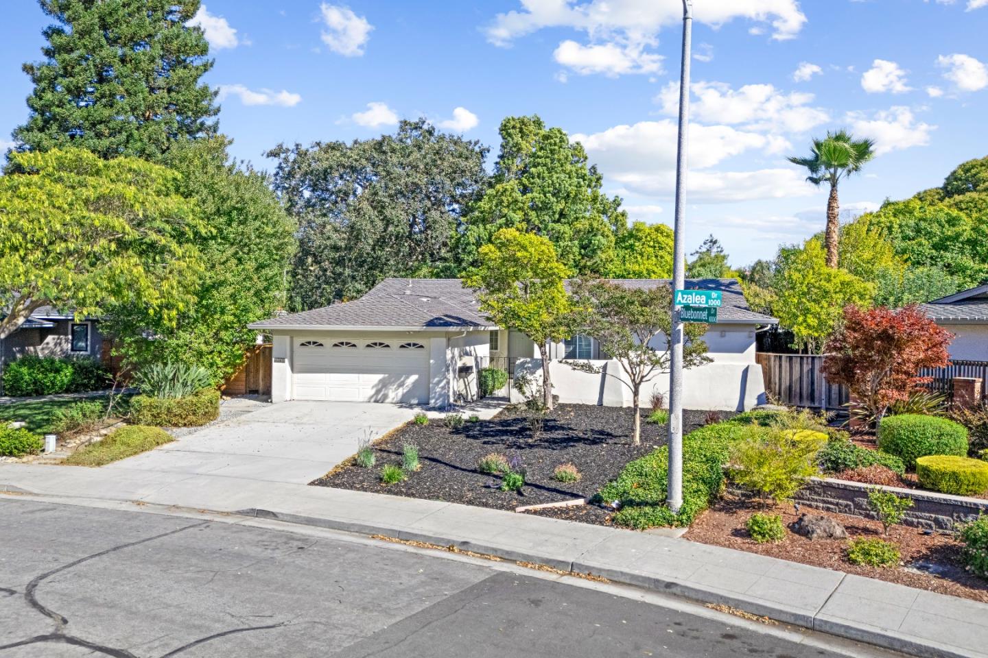 Detail Gallery Image 69 of 87 For 1061 Azalea Dr, Sunnyvale,  CA 94086 - 4 Beds | 2 Baths