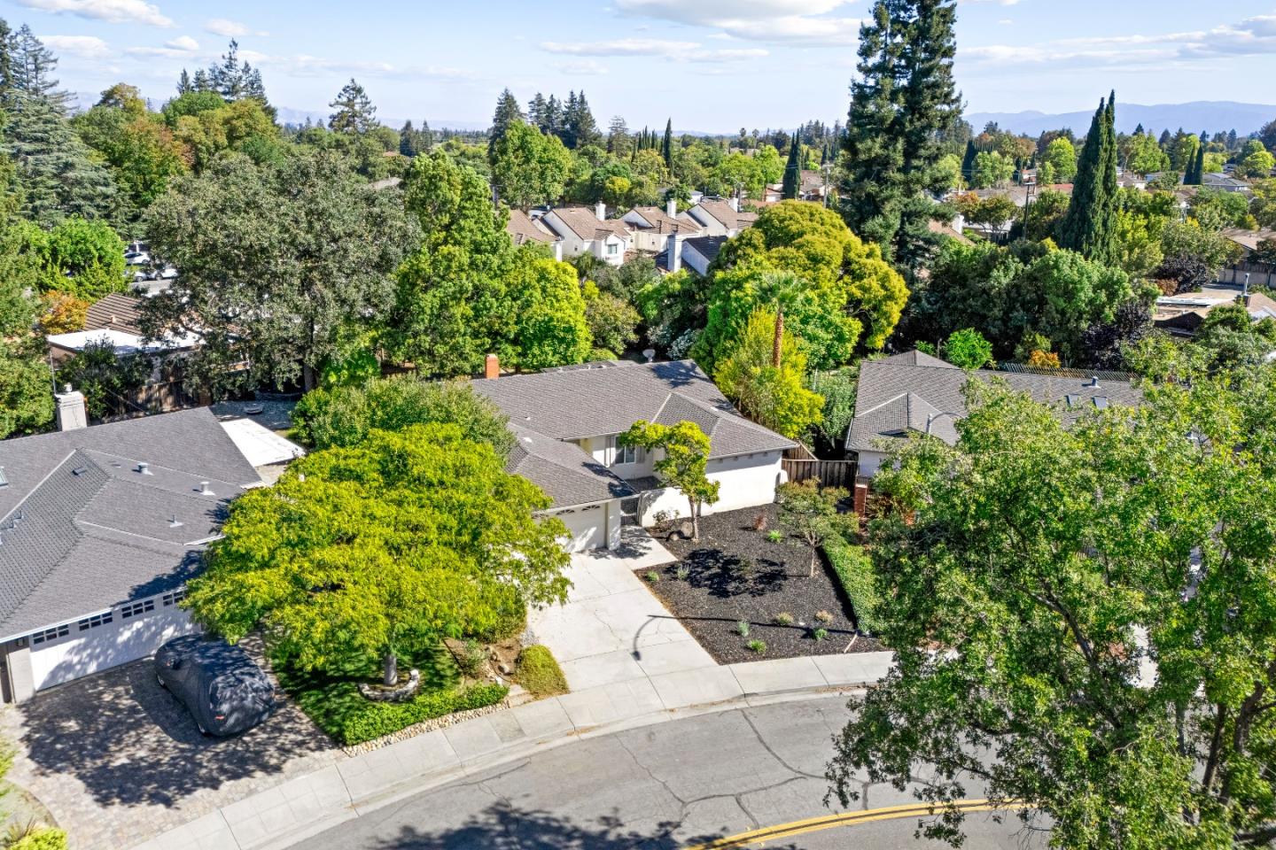 Detail Gallery Image 76 of 87 For 1061 Azalea Dr, Sunnyvale,  CA 94086 - 4 Beds | 2 Baths