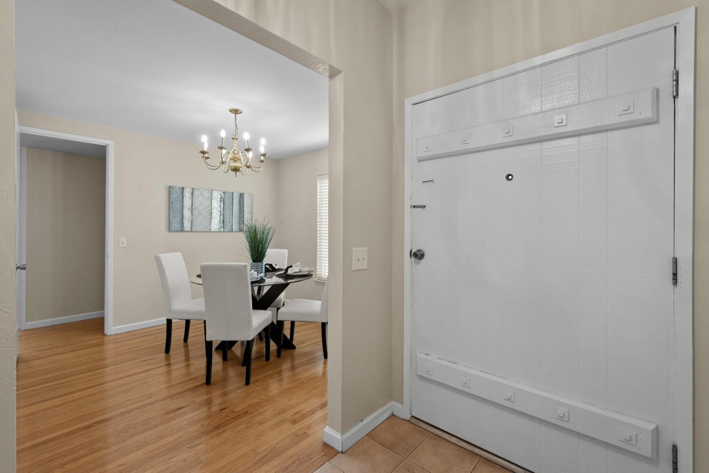 Detail Gallery Image 9 of 87 For 1061 Azalea Dr, Sunnyvale,  CA 94086 - 4 Beds | 2 Baths