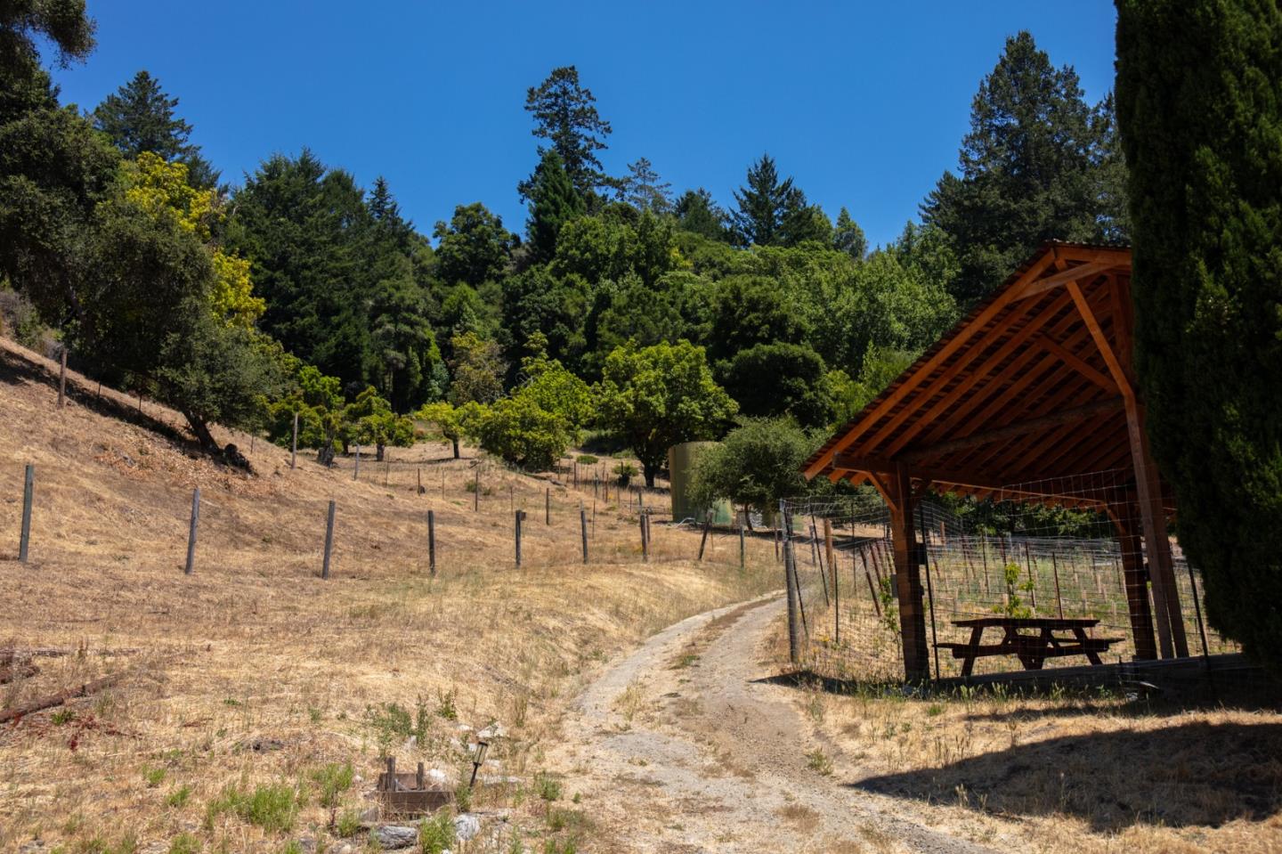 Detail Gallery Image 100 of 120 For 1003 Laurel Glen, Soquel,  CA 95073 - 5 Beds | 2 Baths