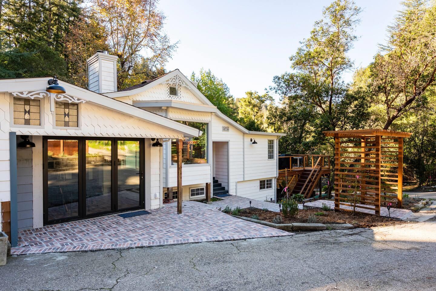 Detail Gallery Image 11 of 120 For 1003 Laurel Glen, Soquel,  CA 95073 - 5 Beds | 2 Baths