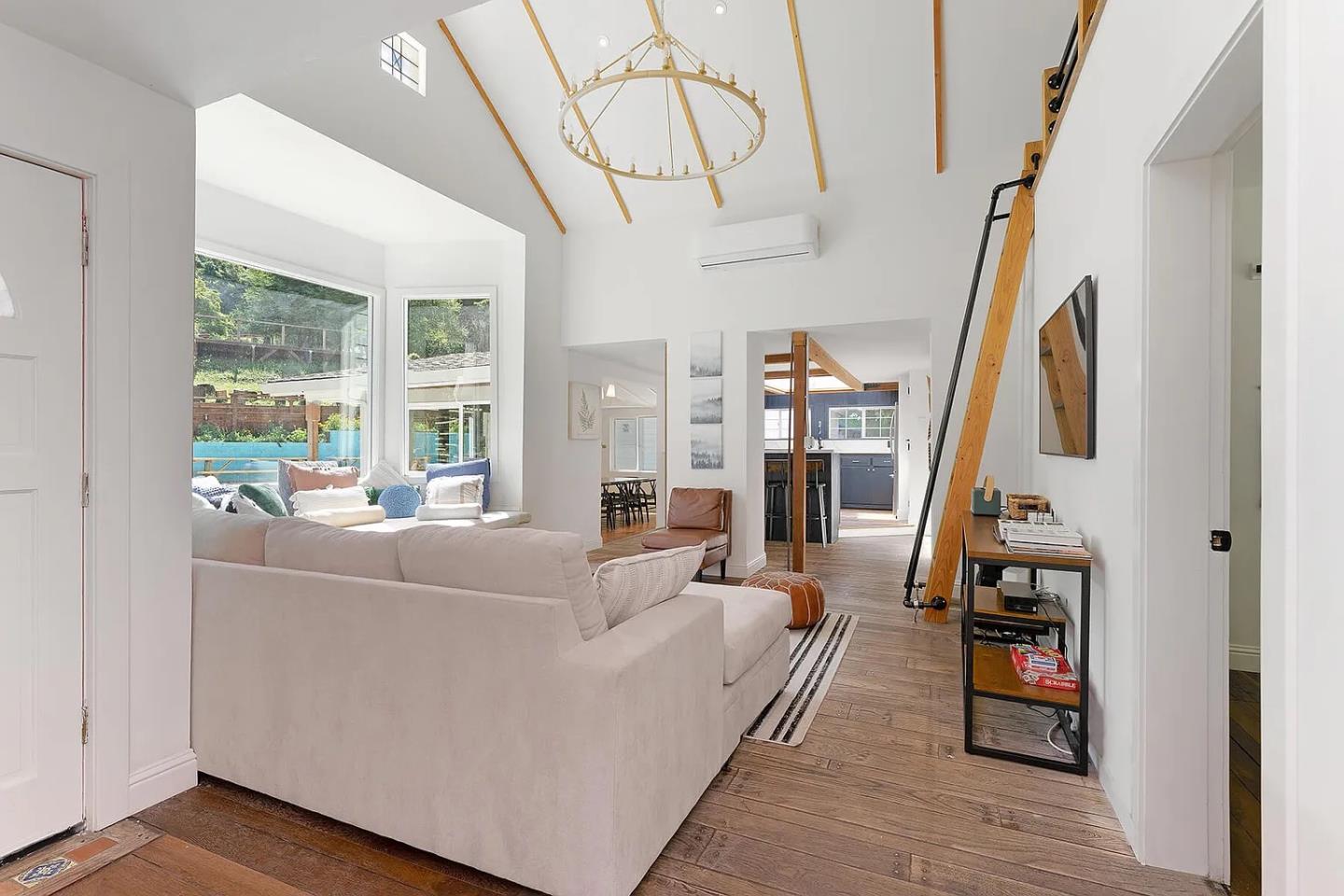 Detail Gallery Image 14 of 120 For 1003 Laurel Glen, Soquel,  CA 95073 - 5 Beds | 2 Baths