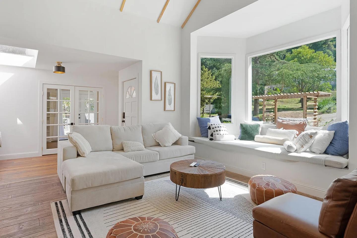 Detail Gallery Image 16 of 120 For 1003 Laurel Glen, Soquel,  CA 95073 - 5 Beds | 2 Baths