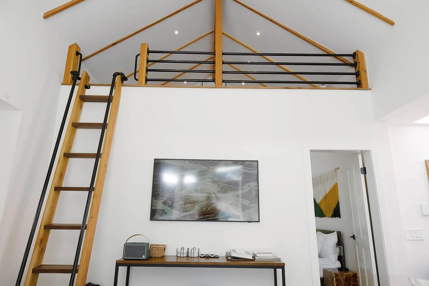 Detail Gallery Image 43 of 120 For 1003 Laurel Glen, Soquel,  CA 95073 - 5 Beds | 2 Baths