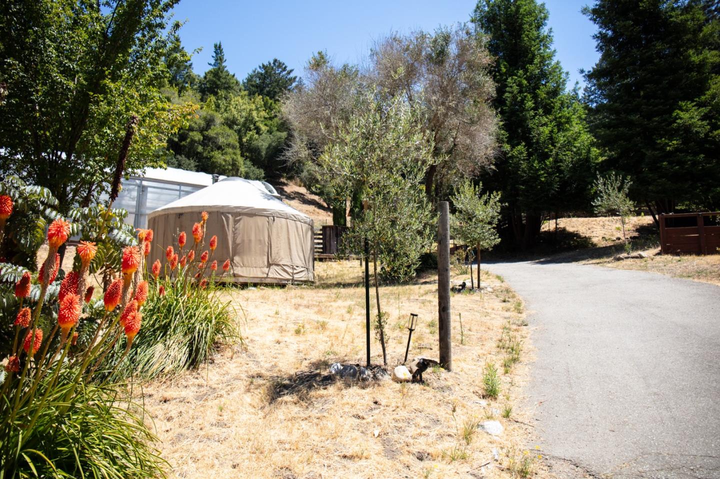 Detail Gallery Image 97 of 120 For 1003 Laurel Glen, Soquel,  CA 95073 - 5 Beds | 2 Baths