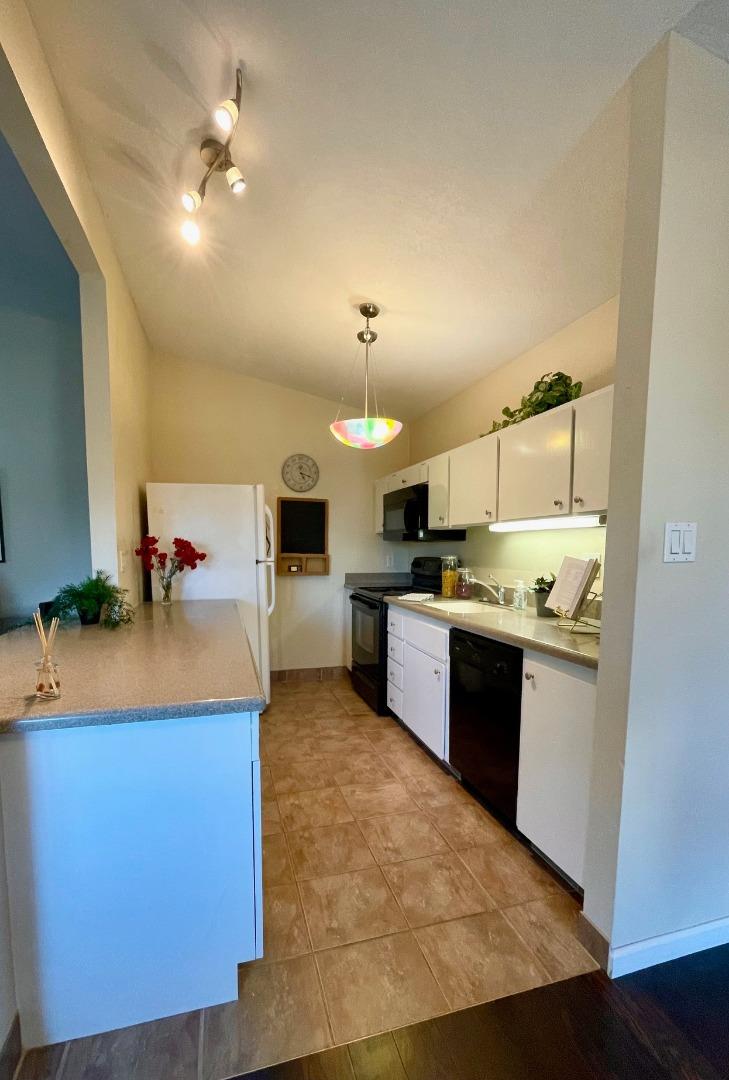 Detail Gallery Image 9 of 17 For 4111 George Ave #3,  San Mateo,  CA 94403 - 1 Beds | 1 Baths