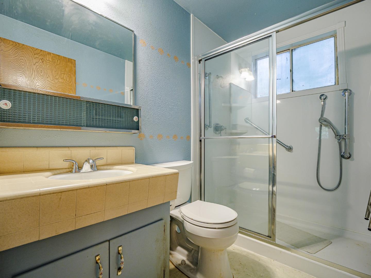 Detail Gallery Image 22 of 60 For 325 Woodland Dr, Scotts Valley,  CA 95066 - 5 Beds | 2 Baths