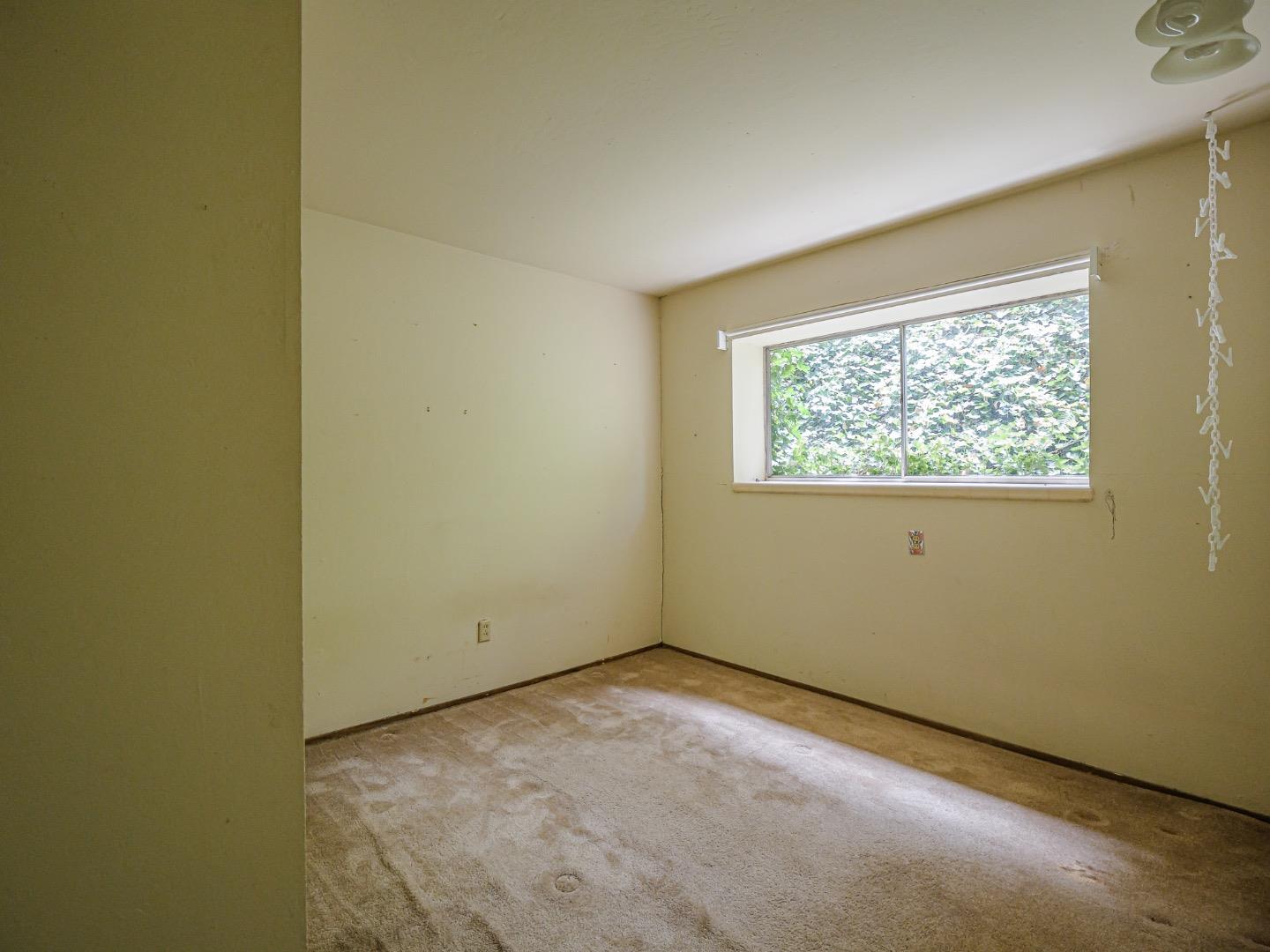 Detail Gallery Image 25 of 60 For 325 Woodland Dr, Scotts Valley,  CA 95066 - 5 Beds | 2 Baths
