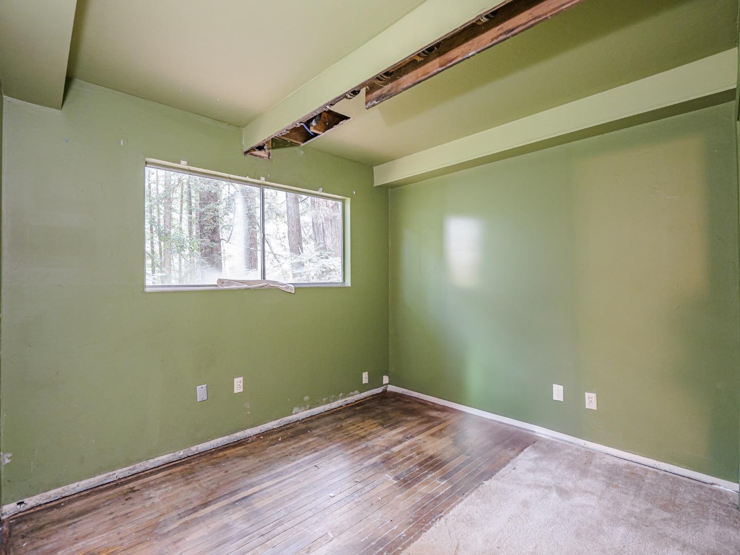 Detail Gallery Image 32 of 60 For 325 Woodland Dr, Scotts Valley,  CA 95066 - 5 Beds | 2 Baths