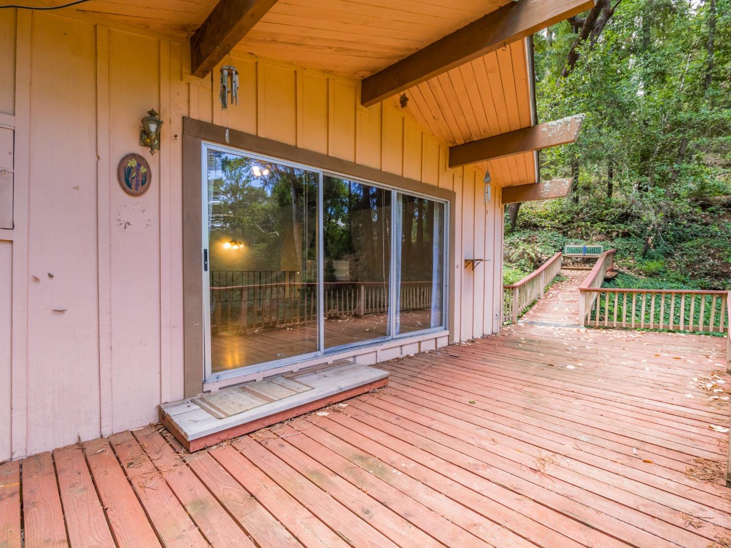 Detail Gallery Image 36 of 60 For 325 Woodland Dr, Scotts Valley,  CA 95066 - 5 Beds | 2 Baths