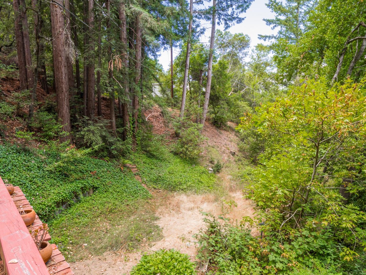 Detail Gallery Image 42 of 60 For 325 Woodland Dr, Scotts Valley,  CA 95066 - 5 Beds | 2 Baths