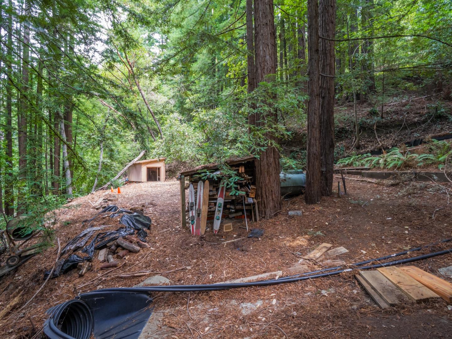 Detail Gallery Image 50 of 60 For 325 Woodland Dr, Scotts Valley,  CA 95066 - 5 Beds | 2 Baths