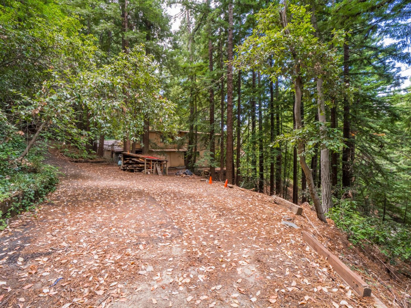 Detail Gallery Image 57 of 60 For 325 Woodland Dr, Scotts Valley,  CA 95066 - 5 Beds | 2 Baths