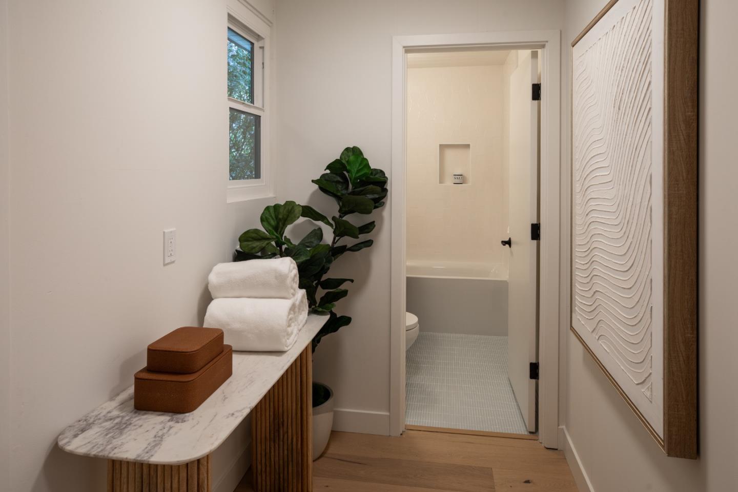 Detail Gallery Image 18 of 33 For 966 El Cajon Way, Palo Alto,  CA 94303 - 3 Beds | 2 Baths