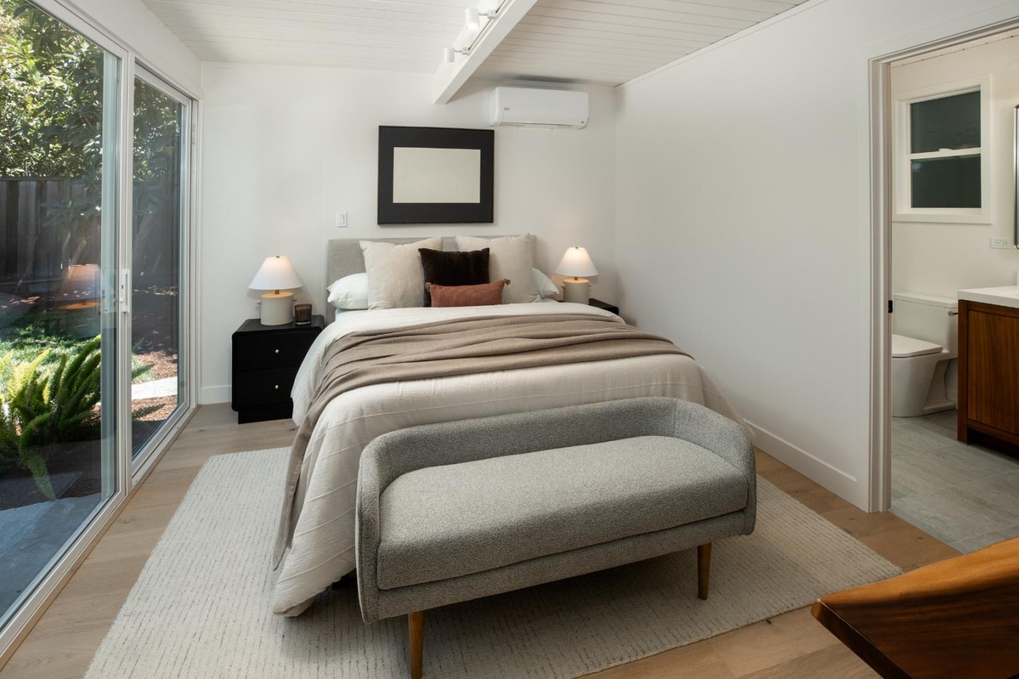 Detail Gallery Image 20 of 33 For 966 El Cajon Way, Palo Alto,  CA 94303 - 3 Beds | 2 Baths