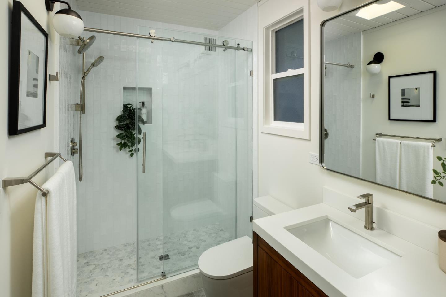 Detail Gallery Image 22 of 33 For 966 El Cajon Way, Palo Alto,  CA 94303 - 3 Beds | 2 Baths