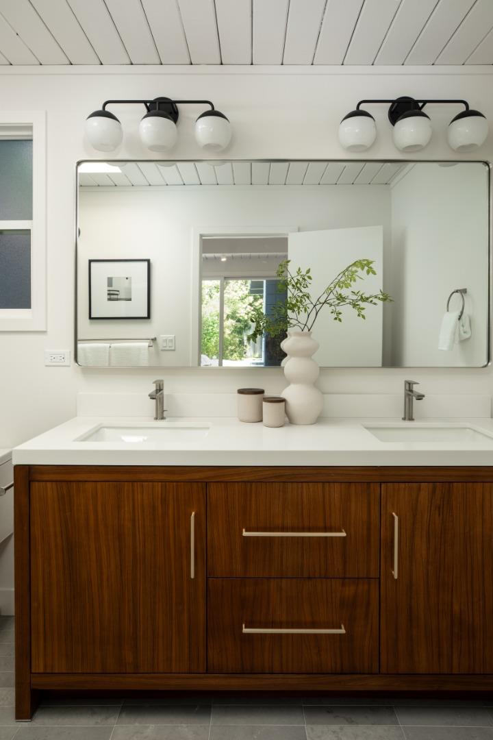 Detail Gallery Image 23 of 33 For 966 El Cajon Way, Palo Alto,  CA 94303 - 3 Beds | 2 Baths