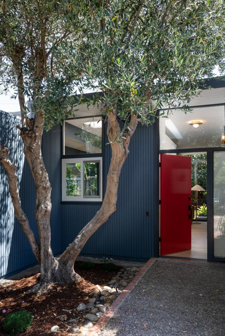 Detail Gallery Image 3 of 33 For 966 El Cajon Way, Palo Alto,  CA 94303 - 3 Beds | 2 Baths