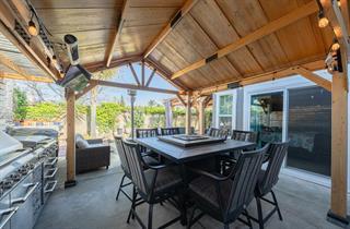 Detail Gallery Image 2 of 9 For 1166 Wellington Ct, Salinas,  CA 93906 - 4 Beds | 2 Baths
