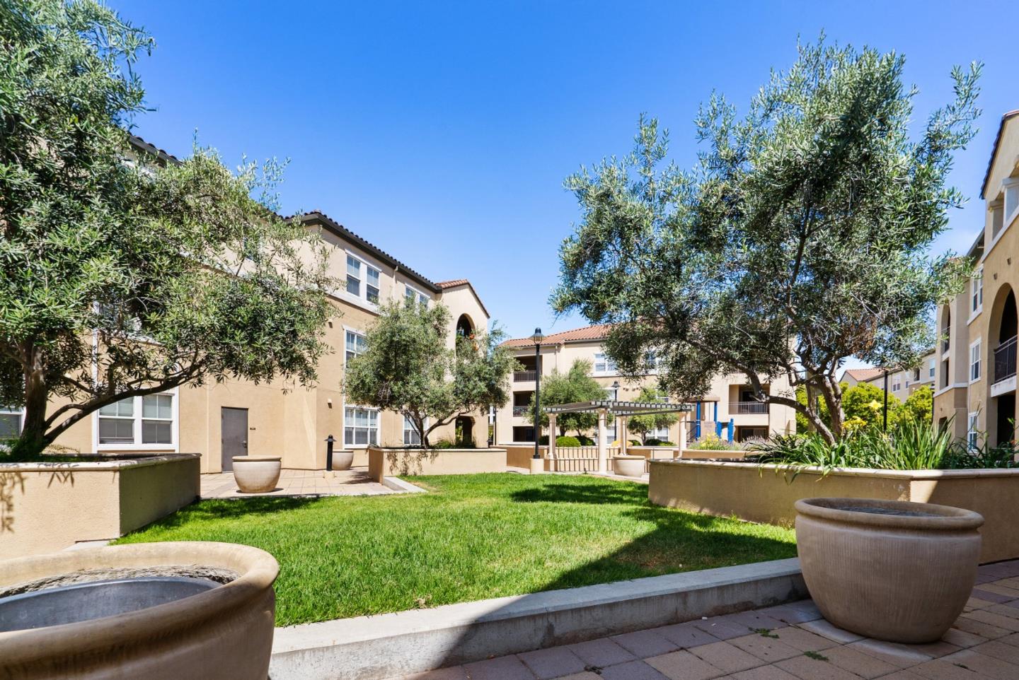 Detail Gallery Image 31 of 39 For 1883 Agnew Rd #104,  Santa Clara,  CA 95054 - 2 Beds | 2 Baths