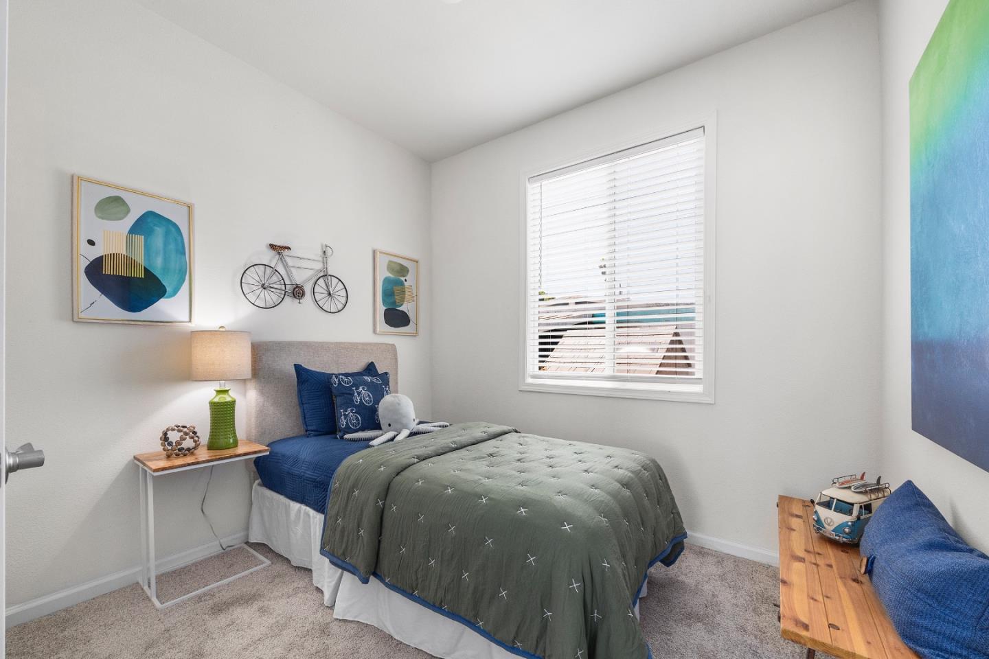 Detail Gallery Image 11 of 24 For 692 38th #9,  Santa Cruz,  CA 95062 - 2 Beds | 1 Baths