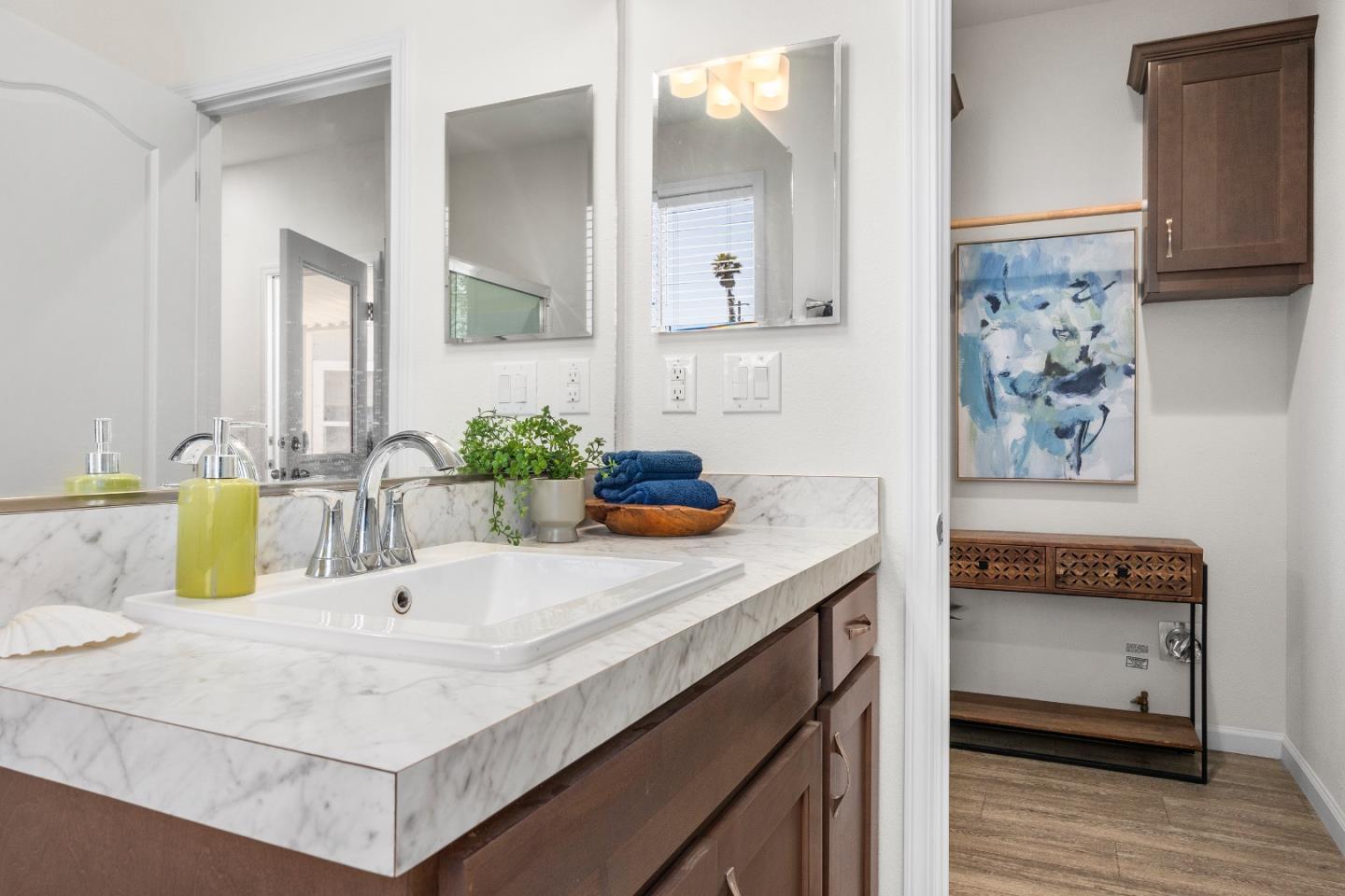 Detail Gallery Image 15 of 24 For 692 38th #9,  Santa Cruz,  CA 95062 - 2 Beds | 1 Baths