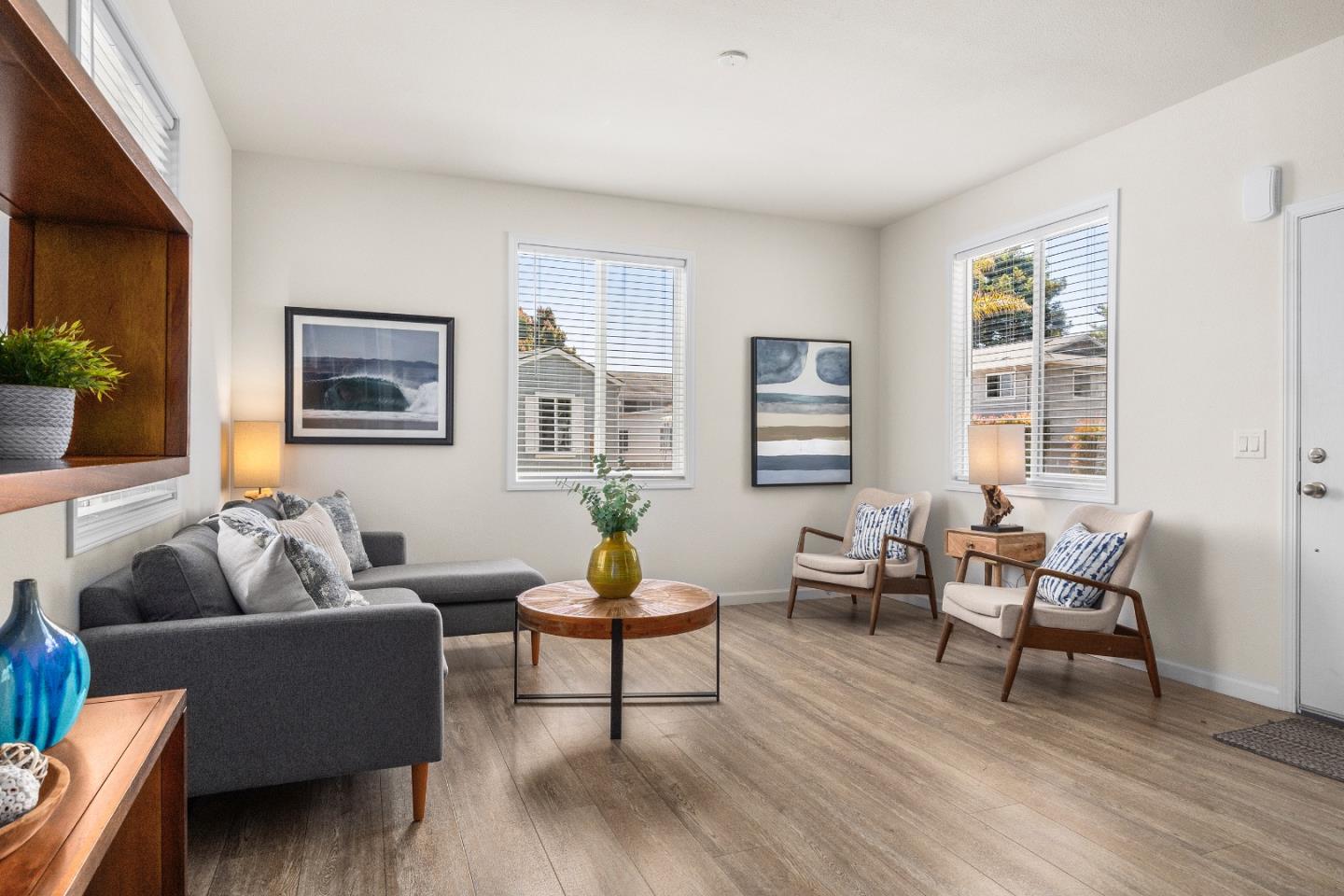 Detail Gallery Image 5 of 24 For 692 38th #9,  Santa Cruz,  CA 95062 - 2 Beds | 1 Baths