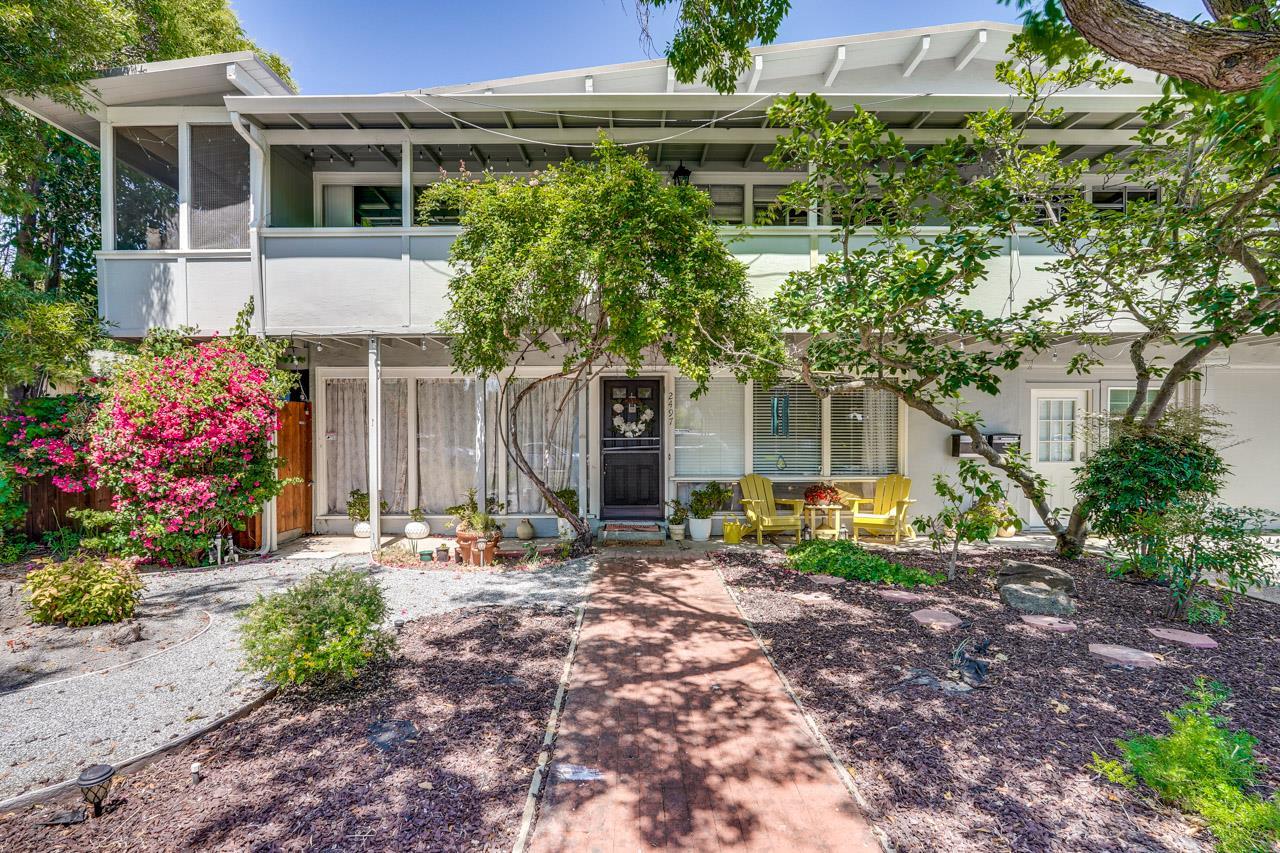 Detail Gallery Image 1 of 54 For 151 Colorado Ave, Palo Alto,  CA 94301 - 6 Beds | 3 Baths
