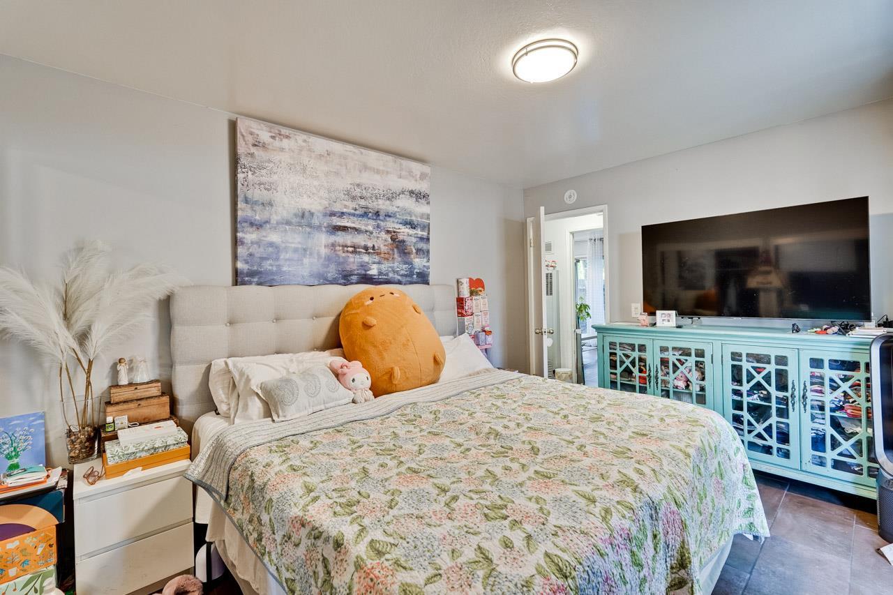 Detail Gallery Image 13 of 54 For 151 Colorado Ave, Palo Alto,  CA 94301 - 6 Beds | 3 Baths