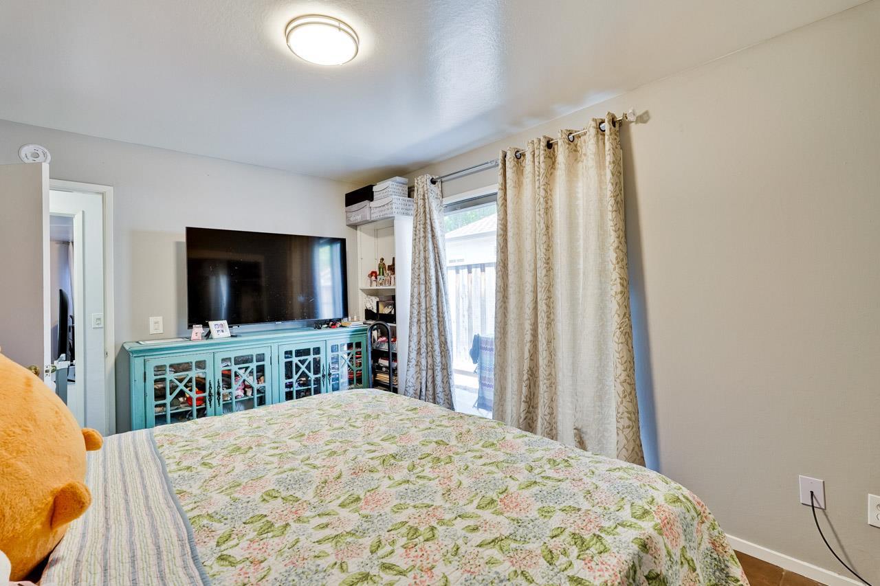 Detail Gallery Image 15 of 54 For 151 Colorado Ave, Palo Alto,  CA 94301 - 6 Beds | 3 Baths