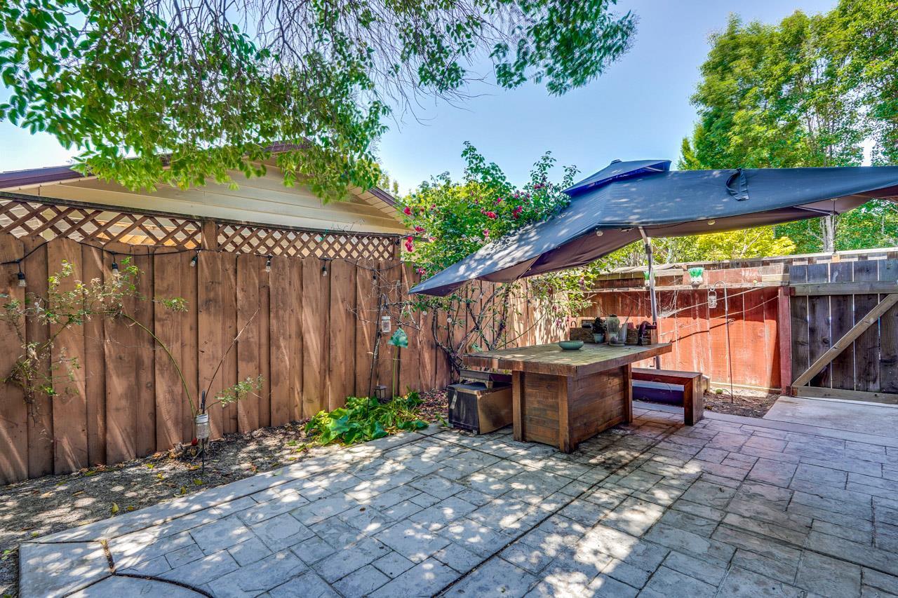 Detail Gallery Image 22 of 54 For 151 Colorado Ave, Palo Alto,  CA 94301 - 6 Beds | 3 Baths