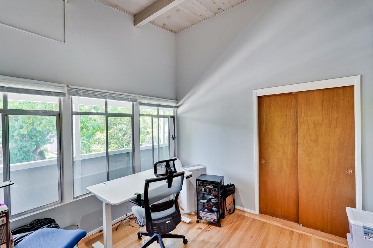 Detail Gallery Image 33 of 54 For 151 Colorado Ave, Palo Alto,  CA 94301 - 6 Beds | 3 Baths