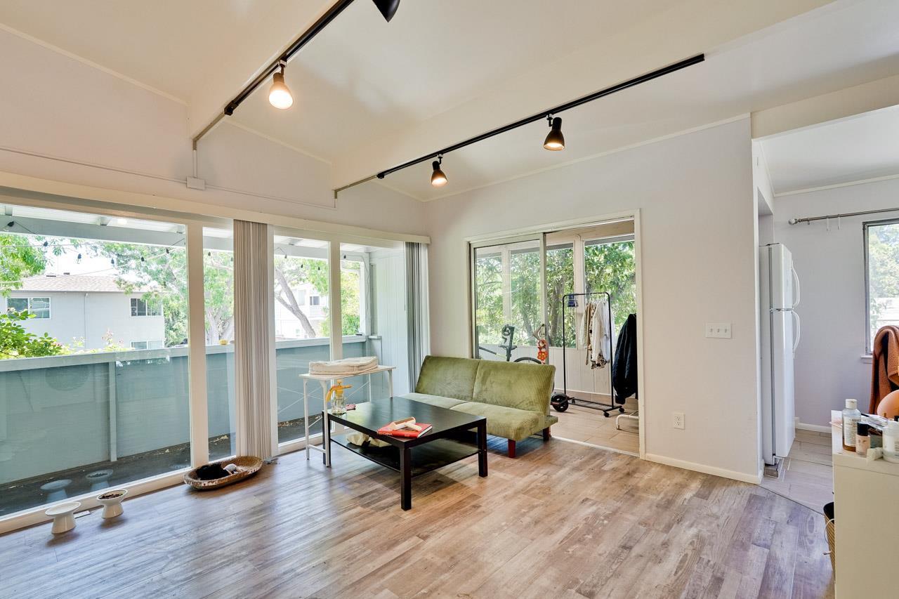 Detail Gallery Image 35 of 54 For 151 Colorado Ave, Palo Alto,  CA 94301 - 6 Beds | 3 Baths
