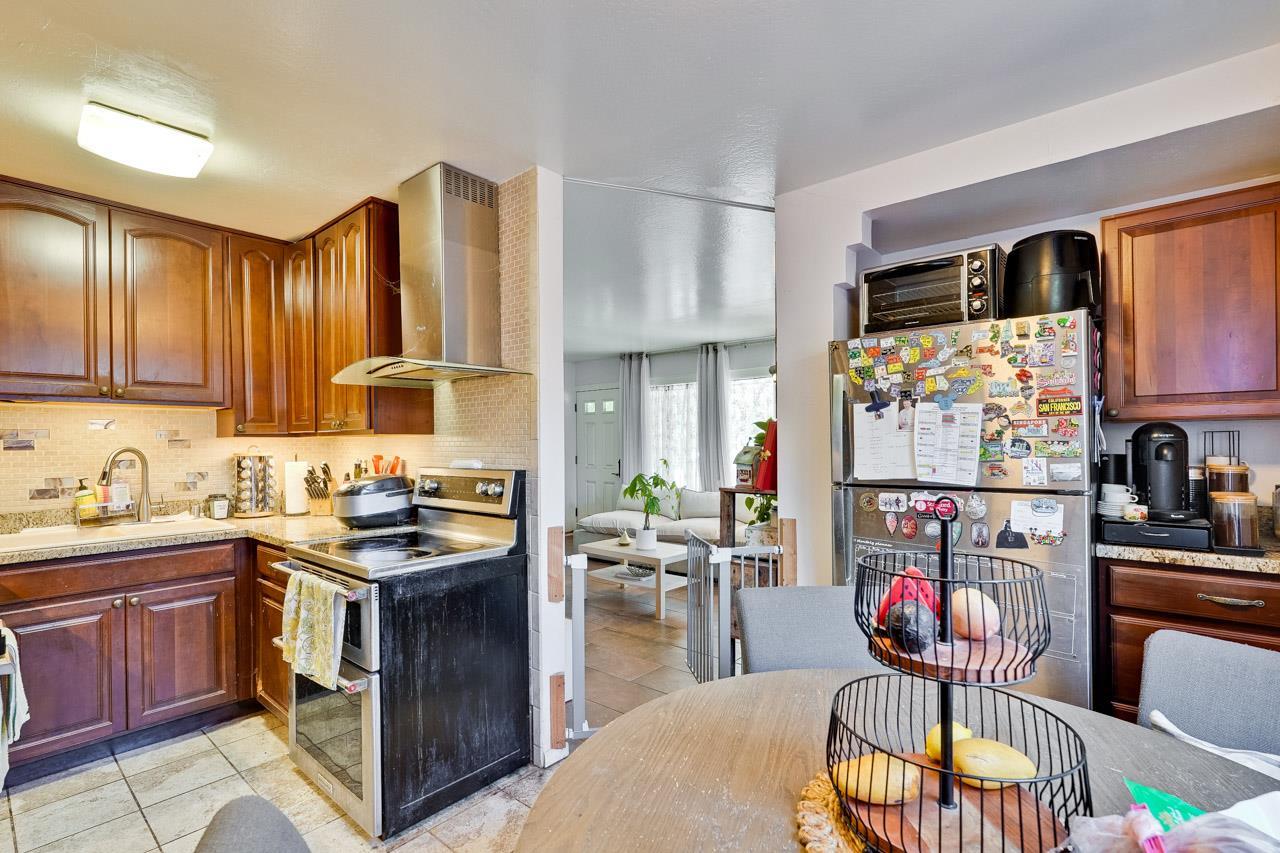 Detail Gallery Image 9 of 54 For 151 Colorado Ave, Palo Alto,  CA 94301 - 6 Beds | 3 Baths