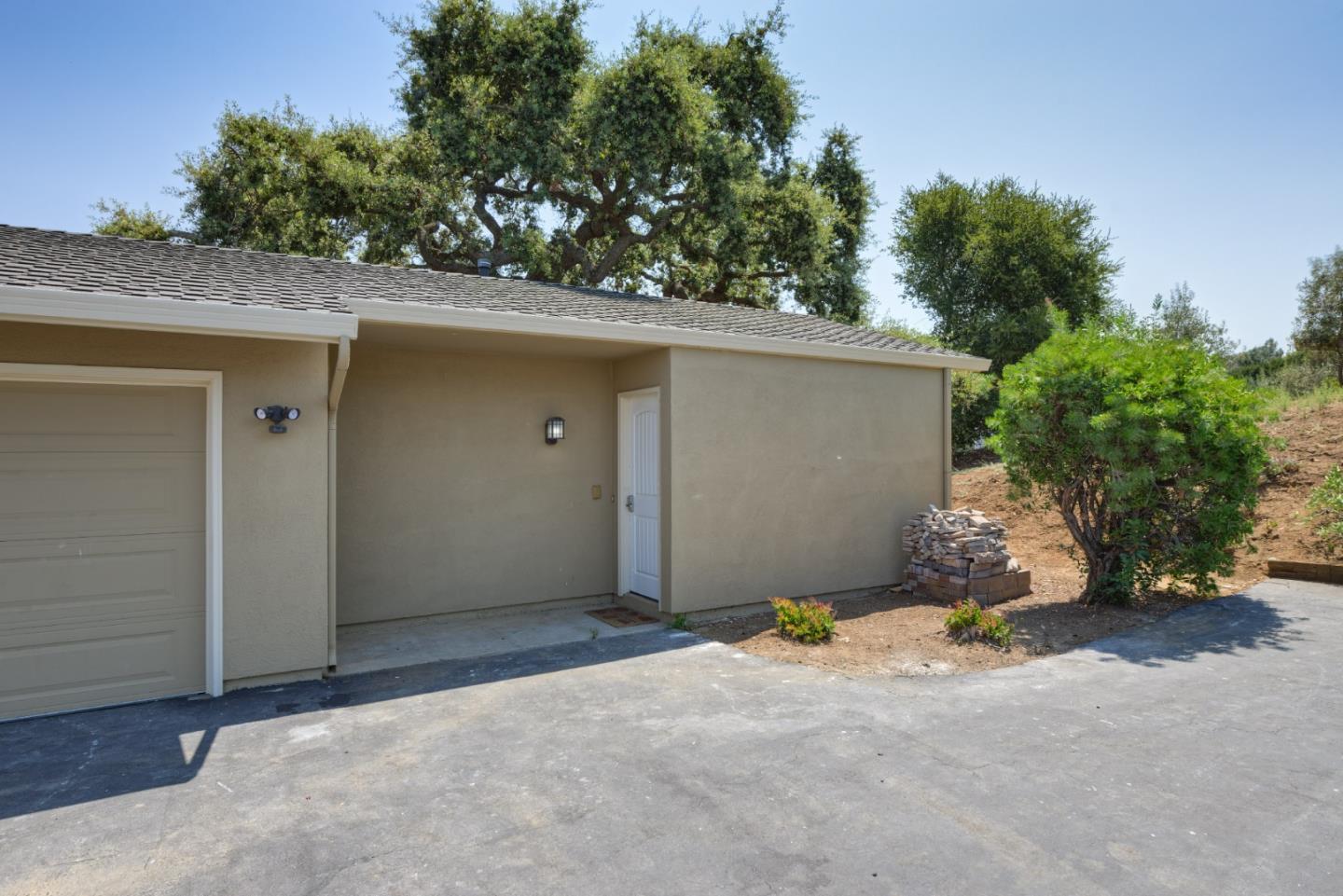 Detail Gallery Image 1 of 15 For Sunset Dr, Los Altos Hills,  CA 94022 - 1 Beds | 1 Baths