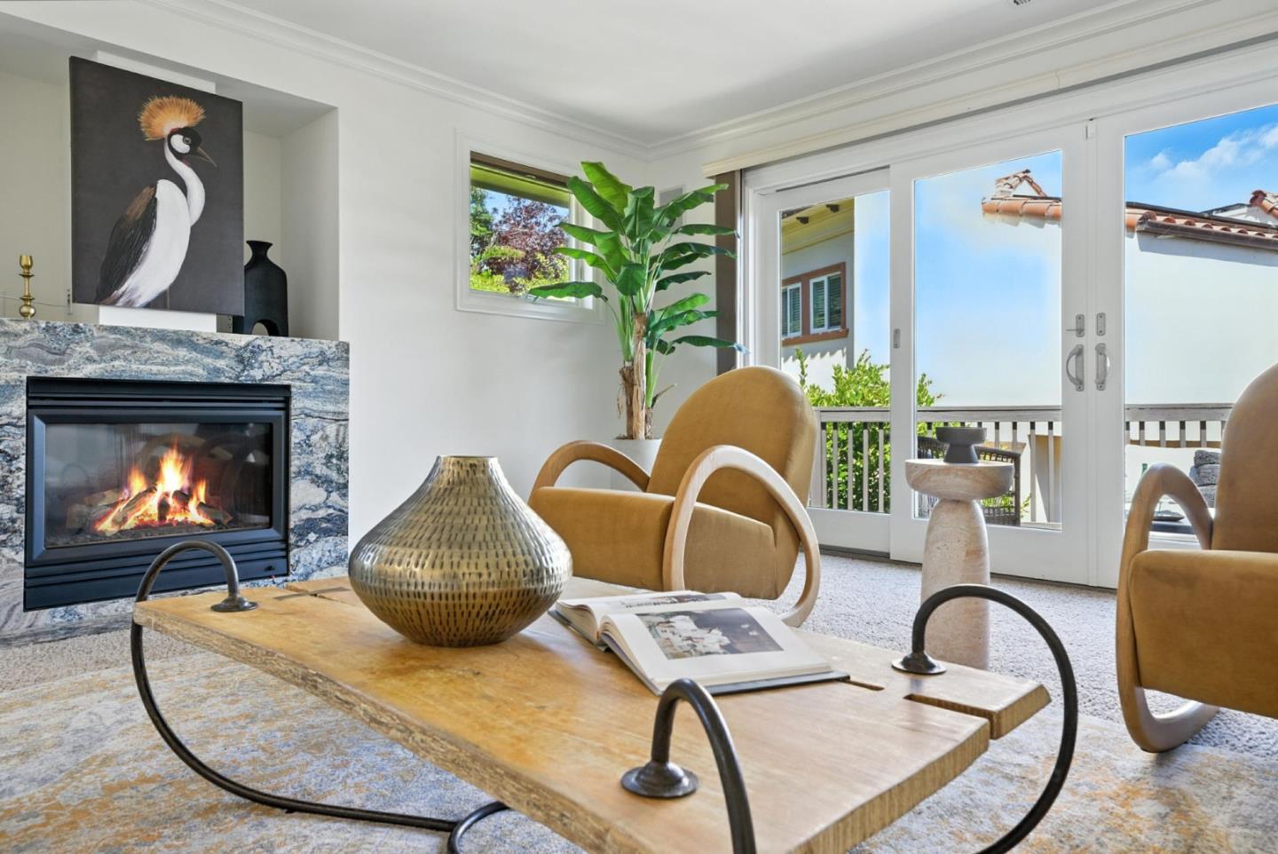 Detail Gallery Image 14 of 73 For 2774 Belmont Canyon, Belmont,  CA 94002 - 5 Beds | 3/1 Baths