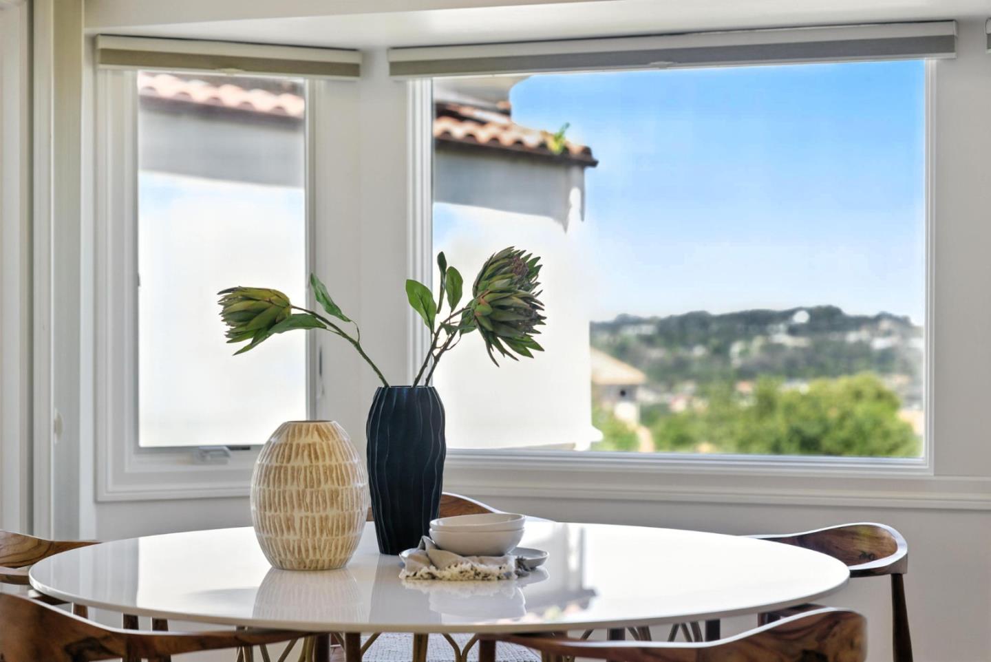 Detail Gallery Image 23 of 73 For 2774 Belmont Canyon, Belmont,  CA 94002 - 5 Beds | 3/1 Baths