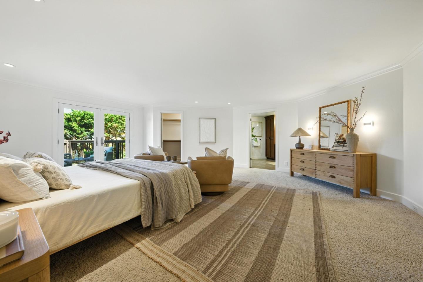 Detail Gallery Image 29 of 73 For 2774 Belmont Canyon, Belmont,  CA 94002 - 5 Beds | 3/1 Baths